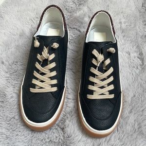 Dolce Vita  Zuma lace-up sneaker